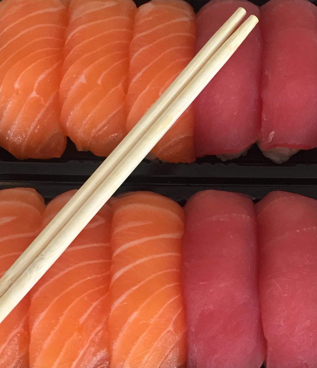 Albino Monkey chopsticks are ideal for sushi nights, gatherings, and quick meals.