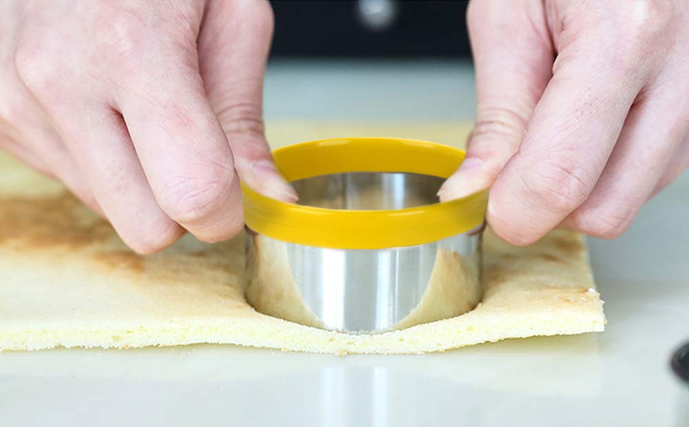 304 stainless steel resists corrosion for durable kitchen tools