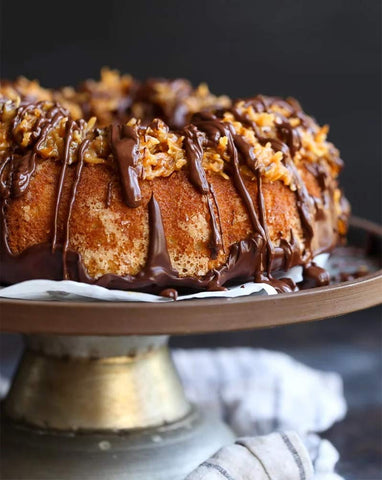 Alimat PluS silicone cake mold for home use and party prep