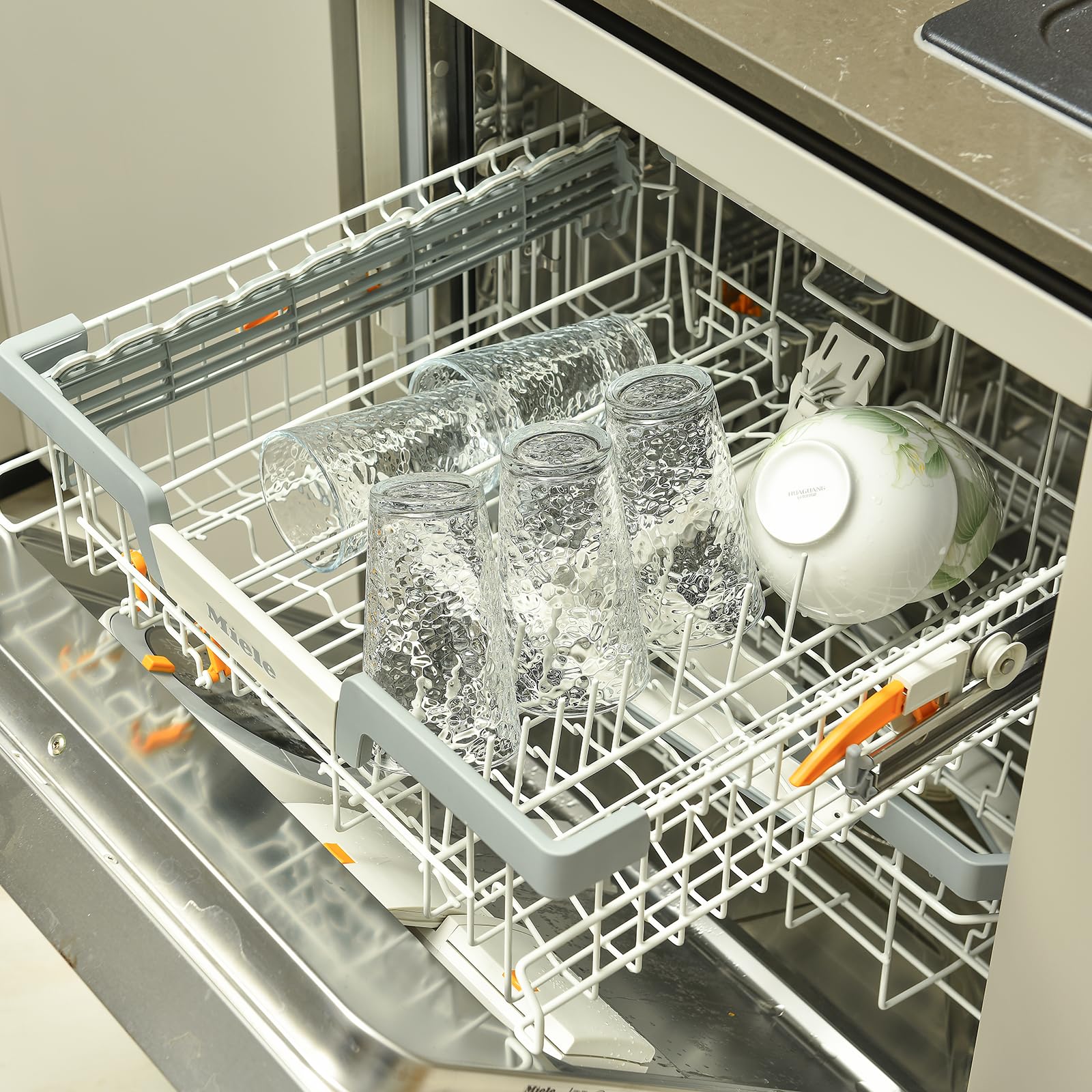 ALINK Set of 6 glassware is dishwasher safe for easy cleanup.