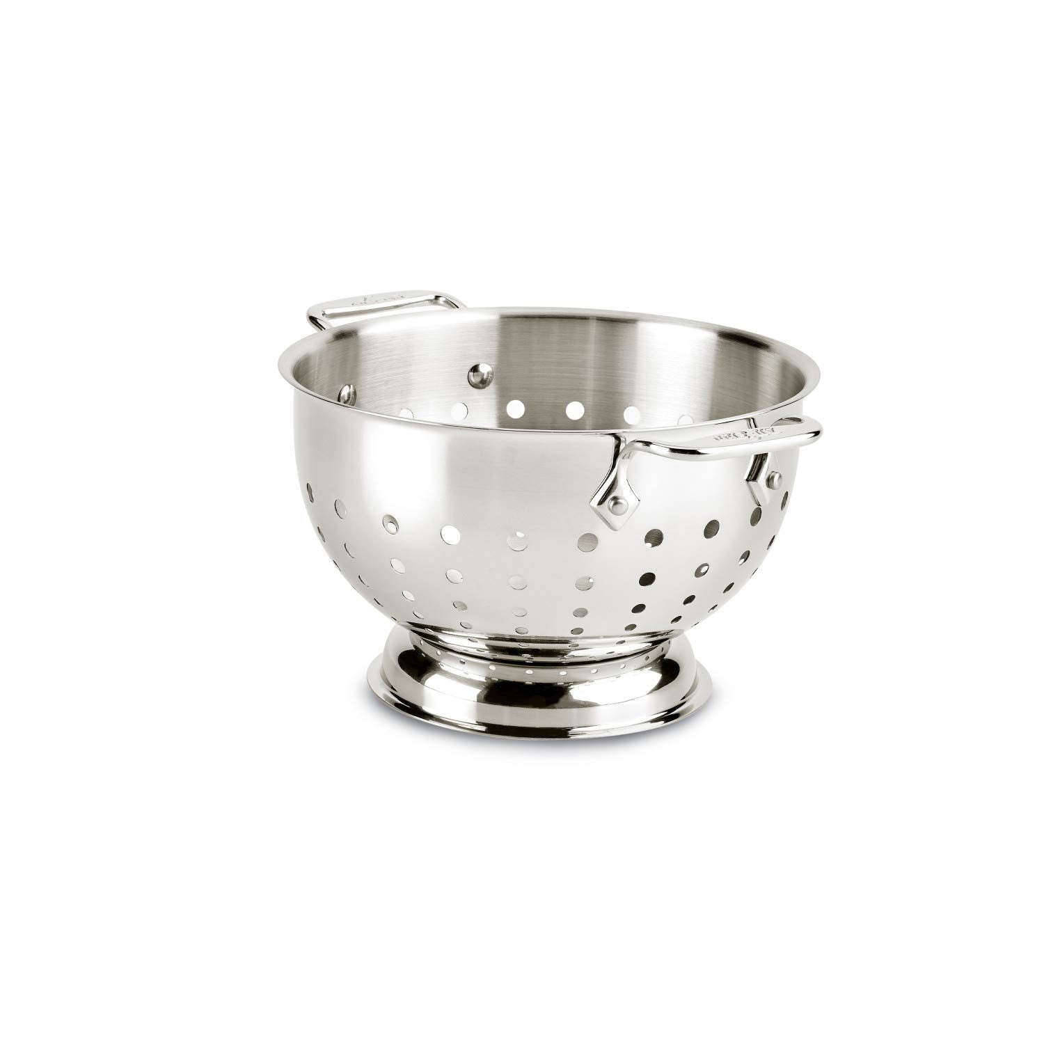 All-Clad colander 3qt polished base promotes stable draining for pasta and vegetables.