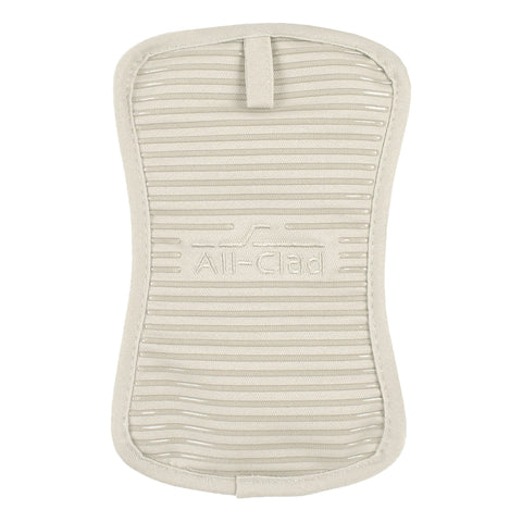 All-Clad cotton twill pot holder offers durable, flexible heat protection.