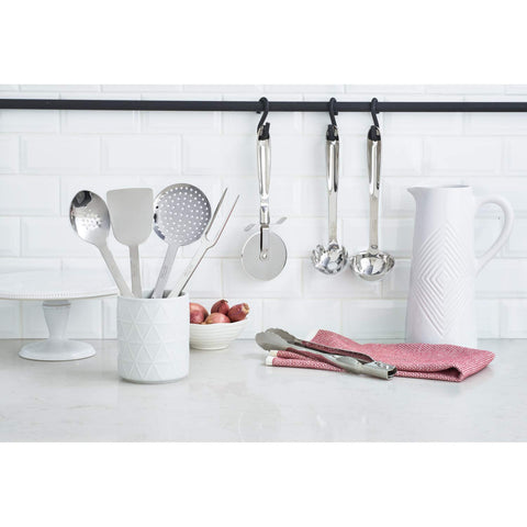 All-Clad locking tongs 12in ready for compact storage thanks to a secure lock.