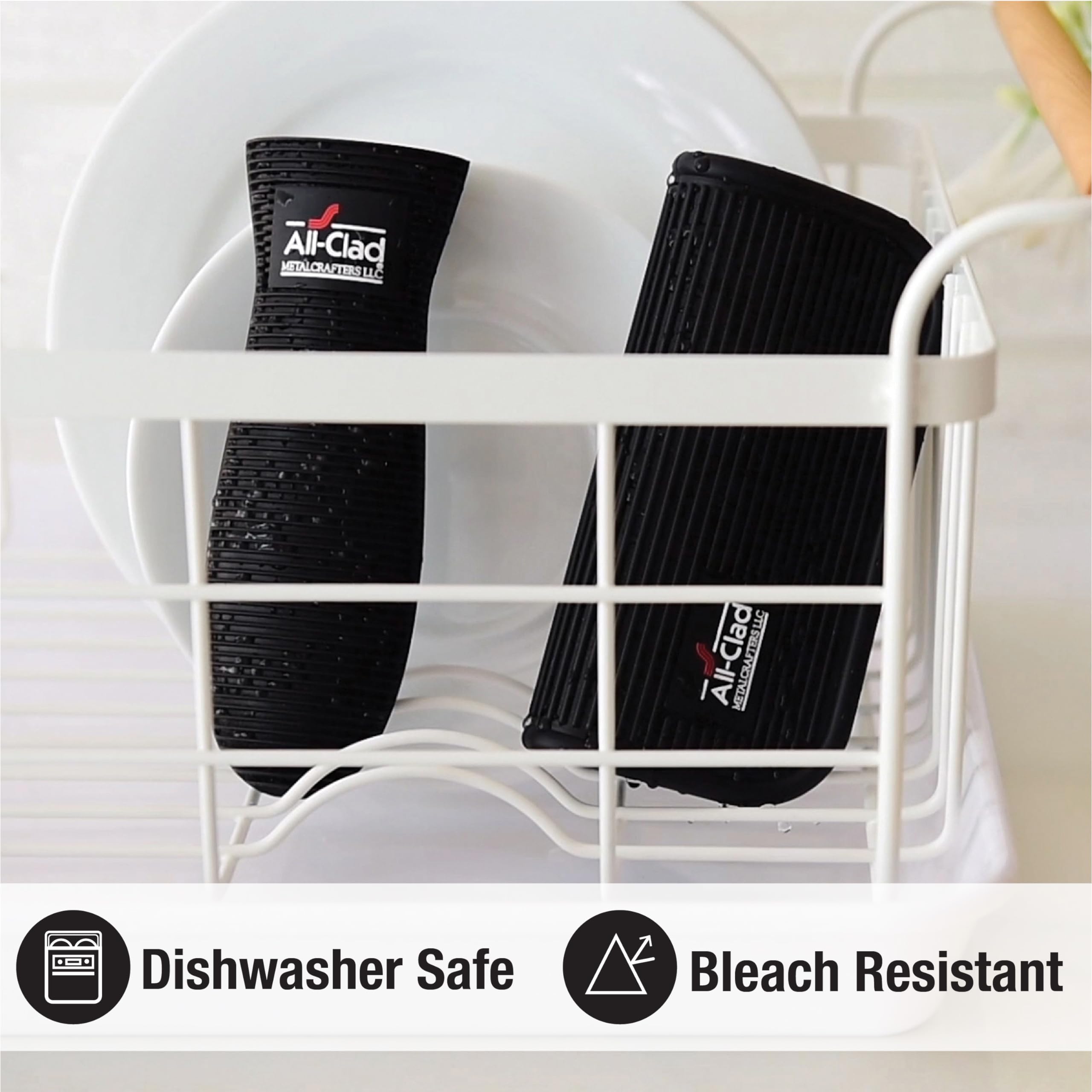 All-Clad grip set protects hands and surfaces from heat and spills.