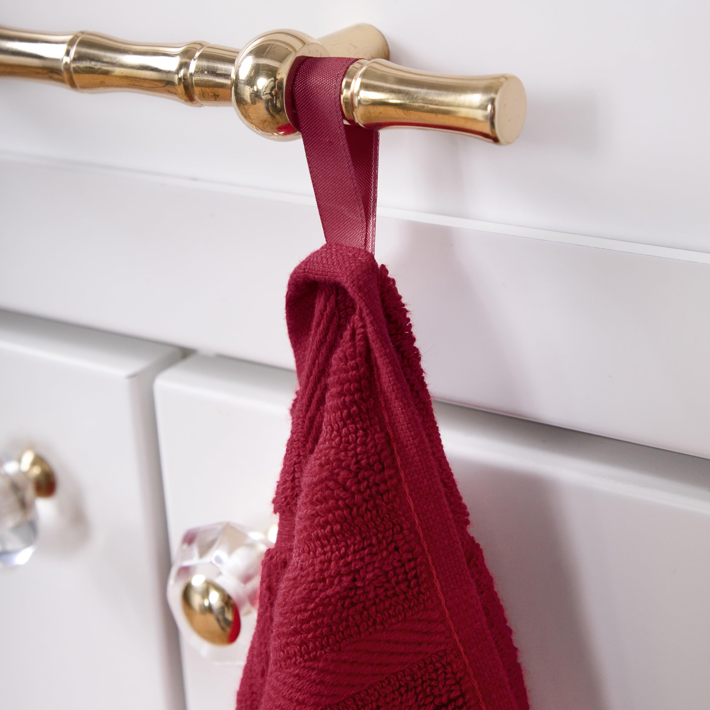 Extra-large 17x30 inches All-Clad towel provides ample coverage during drying tasks.