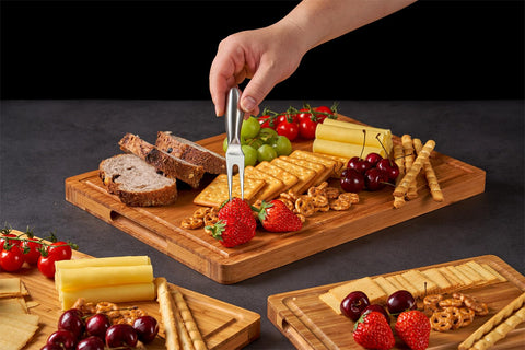 Allsum three-size bamboo set laid out for different foods and portions.