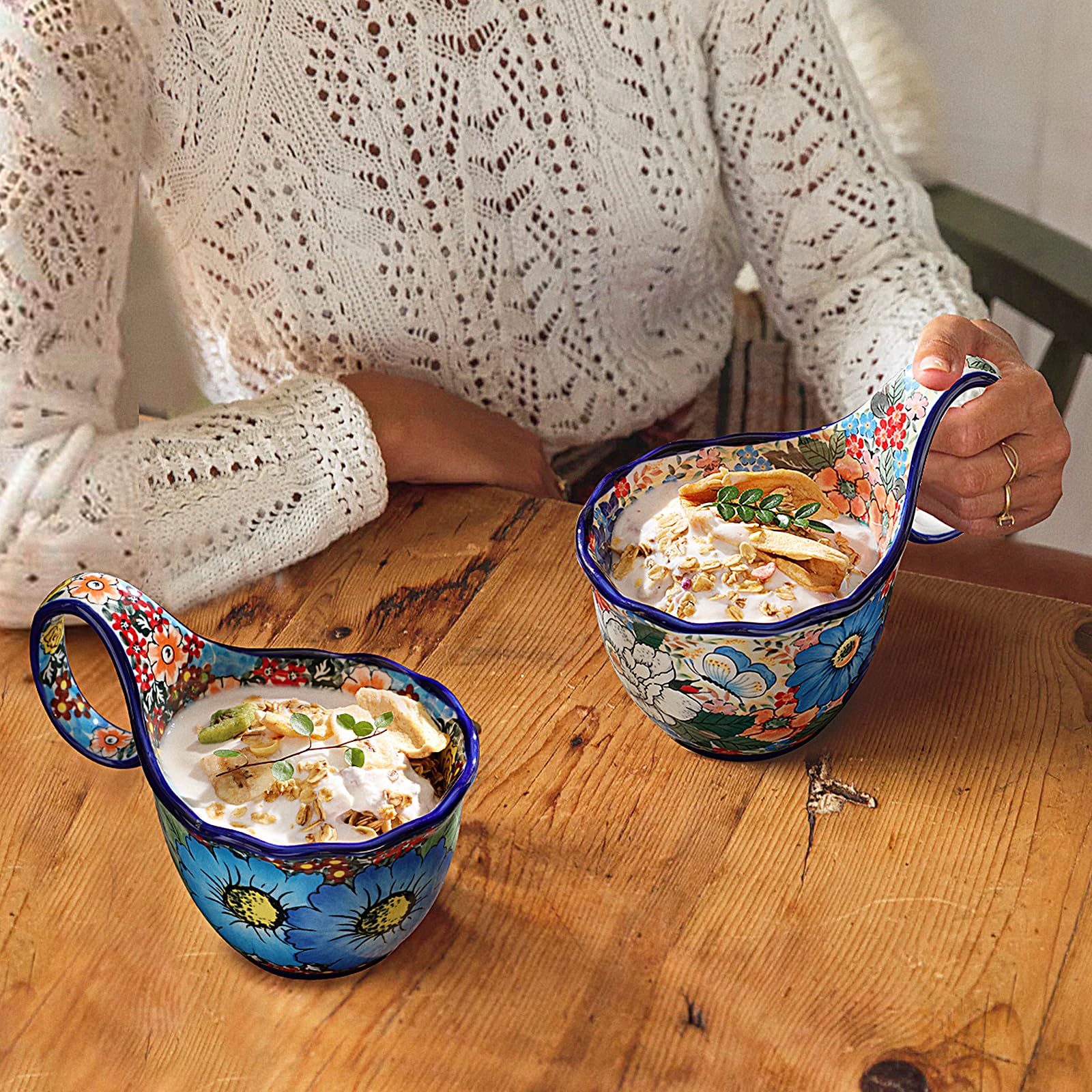 ALMA versatile ceramic bowl for snacks, yogurt, or dessert.