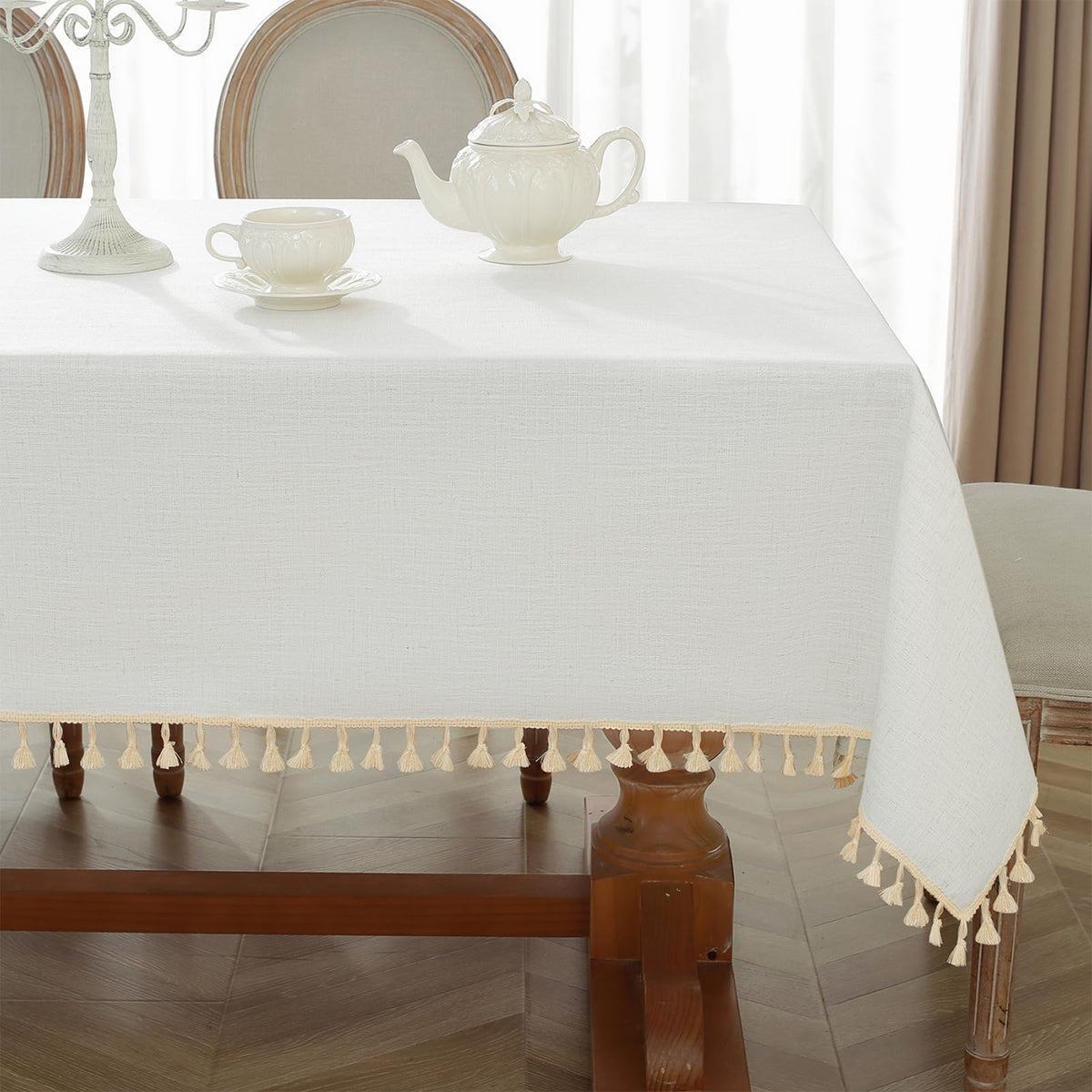 Alsoo tablecloth full rectangle ivory 55x75 adds elegance and protects the table surface.