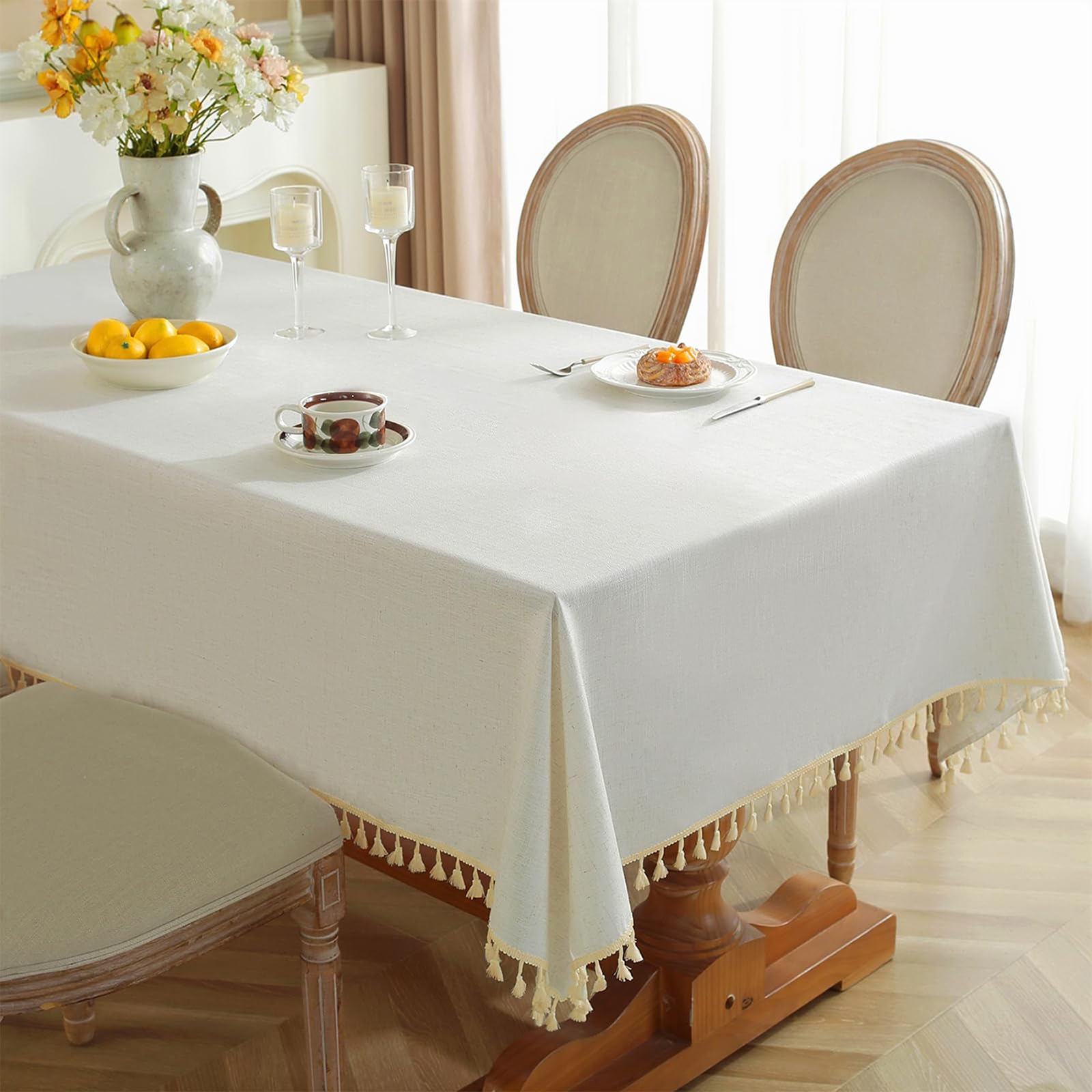 Alsoo neutral ivory tone fits most table styles.