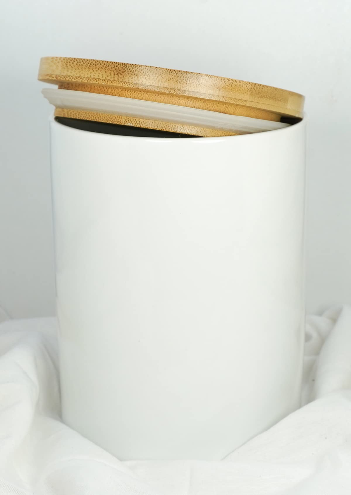 ALYC canister with silicone seal is ideal for coffee, tea, or sugar on the counter.