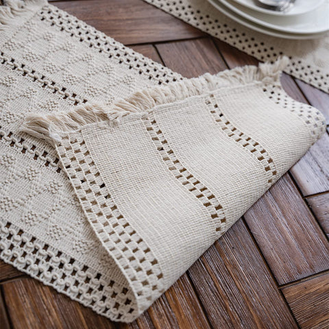 Alynsehom natural cotton-linen-polyester mix supports durable, eco-friendly decor