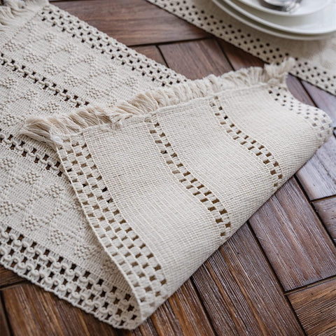 Wedding table decor by Alynsehom macrame runner creates bohemian elegance