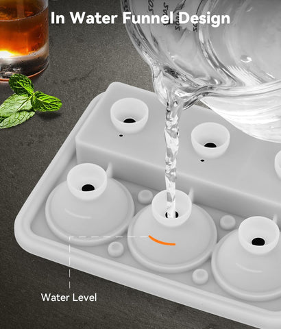 AMFOCUS ice cube tray rose lid adds visual appeal and slower dilution