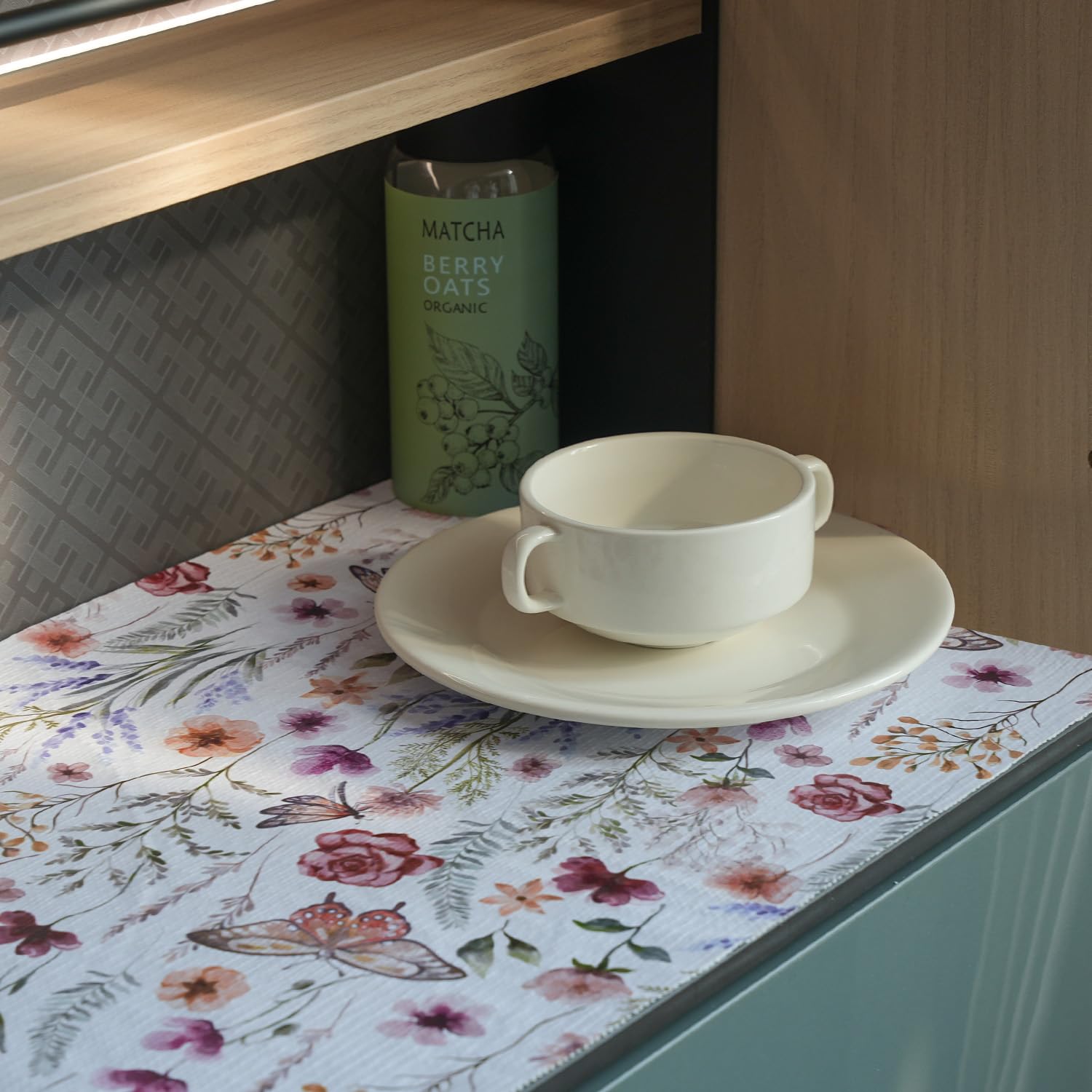 Amiitay easy-install trim-edge shows customizable fit