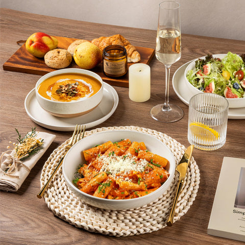AmorArc dishwasher-safe bowls simplify cleanup after meals.