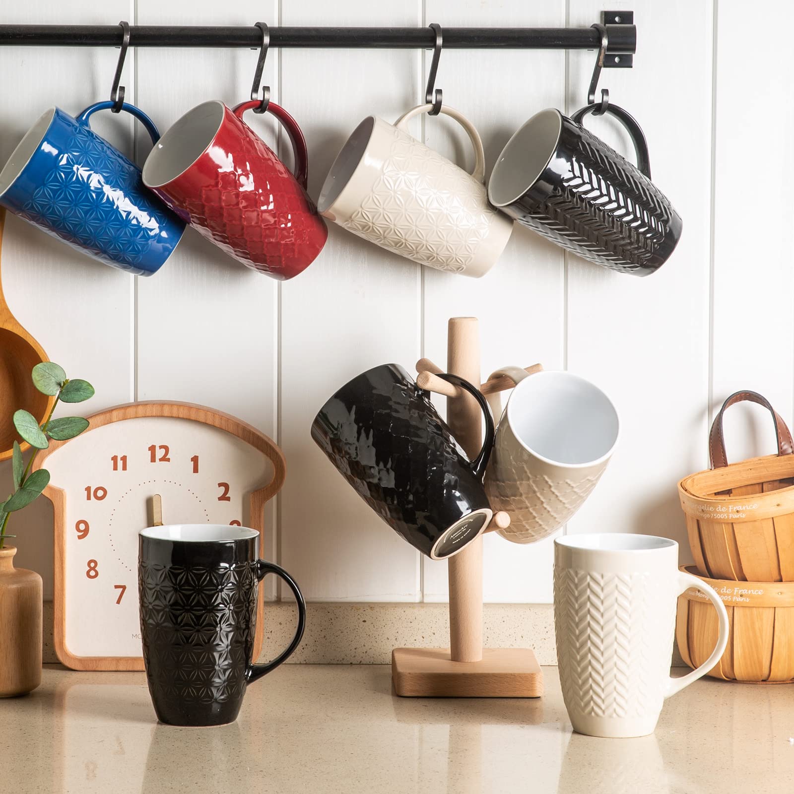 AmorArc gift-ready mug set in black and beige for a thoughtful present.