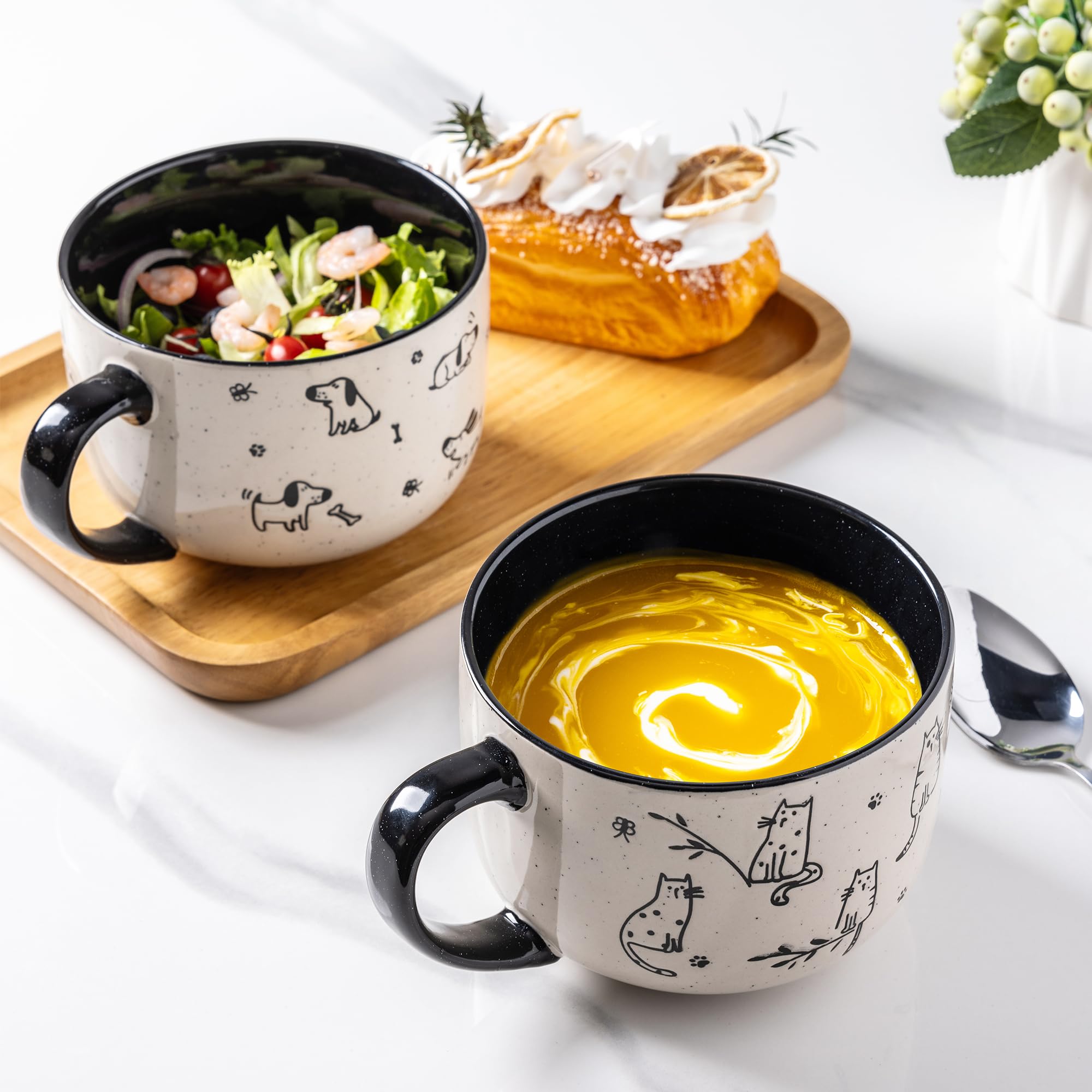 AmorArc microwave-safe mug with vented lid prevents splatters