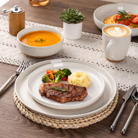 AmorArc scratch resistant glaze protects from daily utensils