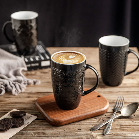 AmorArc geometric pattern mug adds modern style to any table setting.