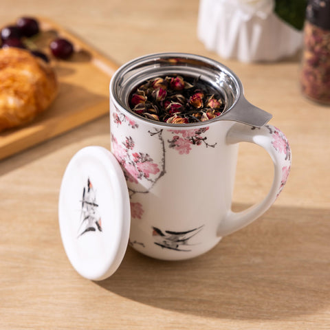 AmorArc mug with glossy inner glaze cleans easily and resists stains after use
