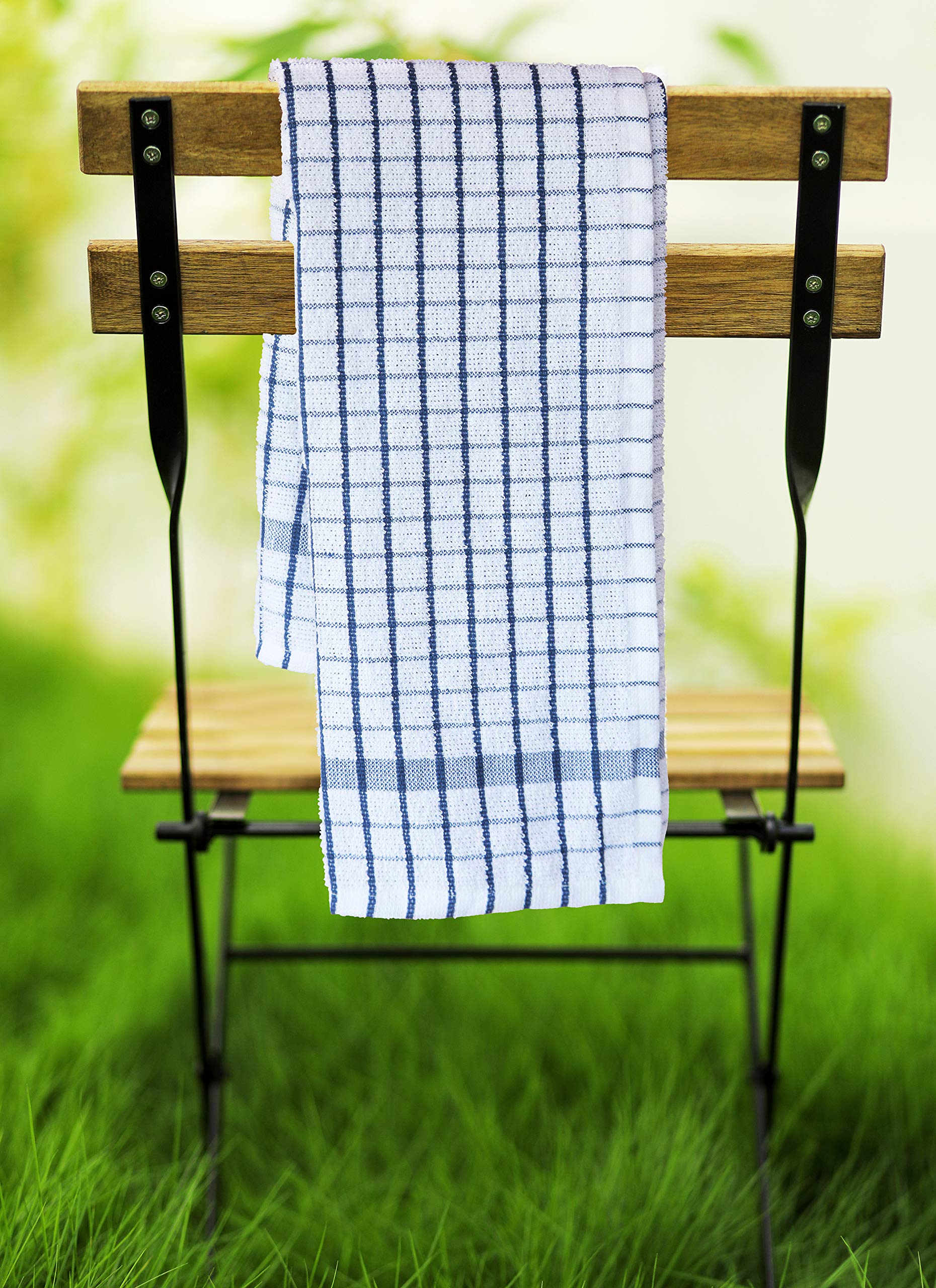 AMOUR INFINI towels with hanging loop for easy storage and access.