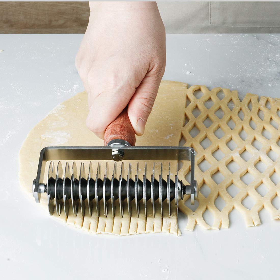 AMPSEVEN Pastry Lattice Cutter on chilled dough yields even lattice
