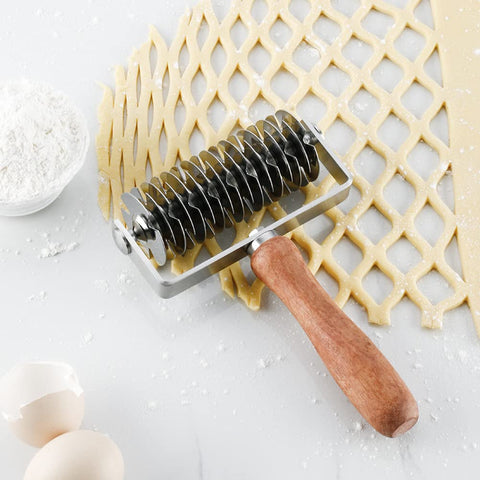 AMPSEVEN Stainless steel blades highlight durability and clean lines