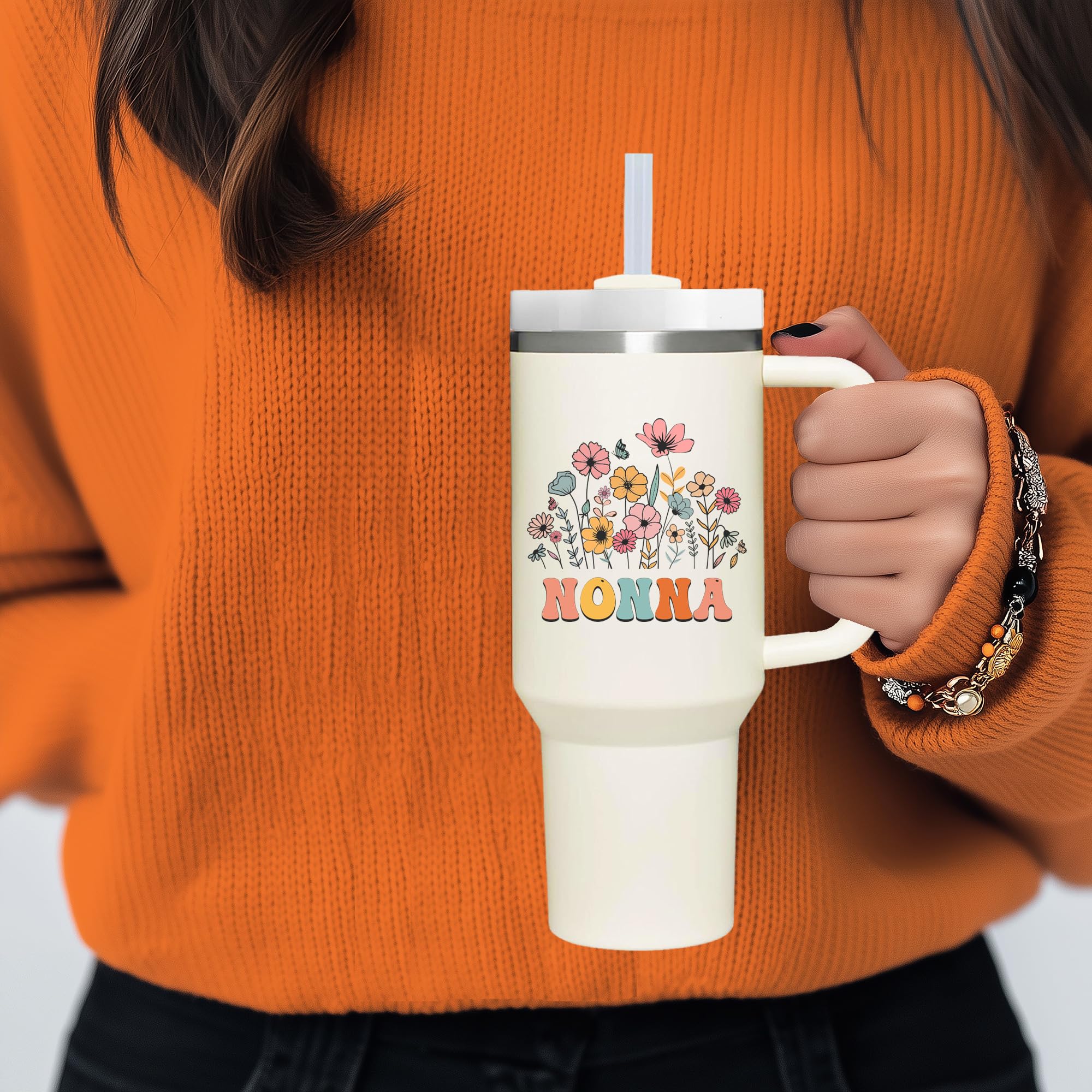 AMZUShome 40oz insulated tumbler demonstrating vacuum insulation for hot or cold drinks.