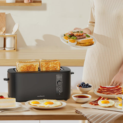 Anfilank matte black toaster design for a modern kitchen