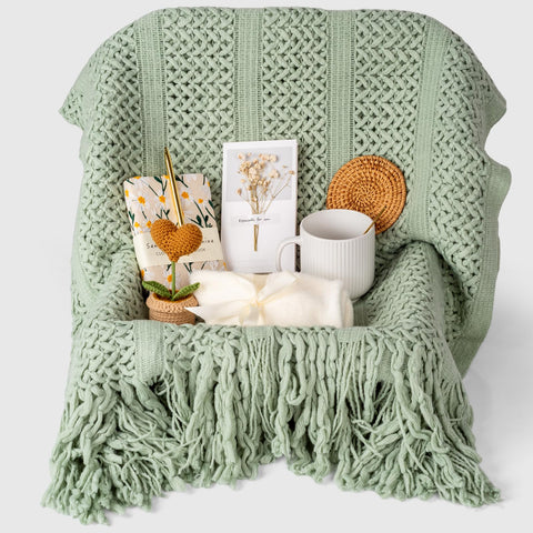 Anforsun fuzzy socks deliver soft warmth and everyday comfort at home.