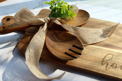 Anforsun salad spoon, a versatile serving utensil for salads and charcuterie