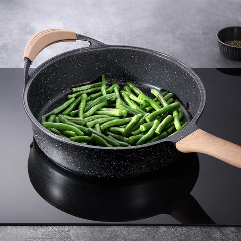 AnimoZest easy-clean nonstick surface simplifies cleanup.