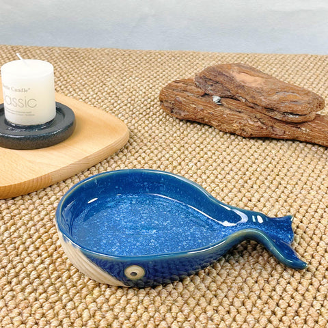 ANLYAWX whale-shaped holder adds playful kitchen decor while cooking.