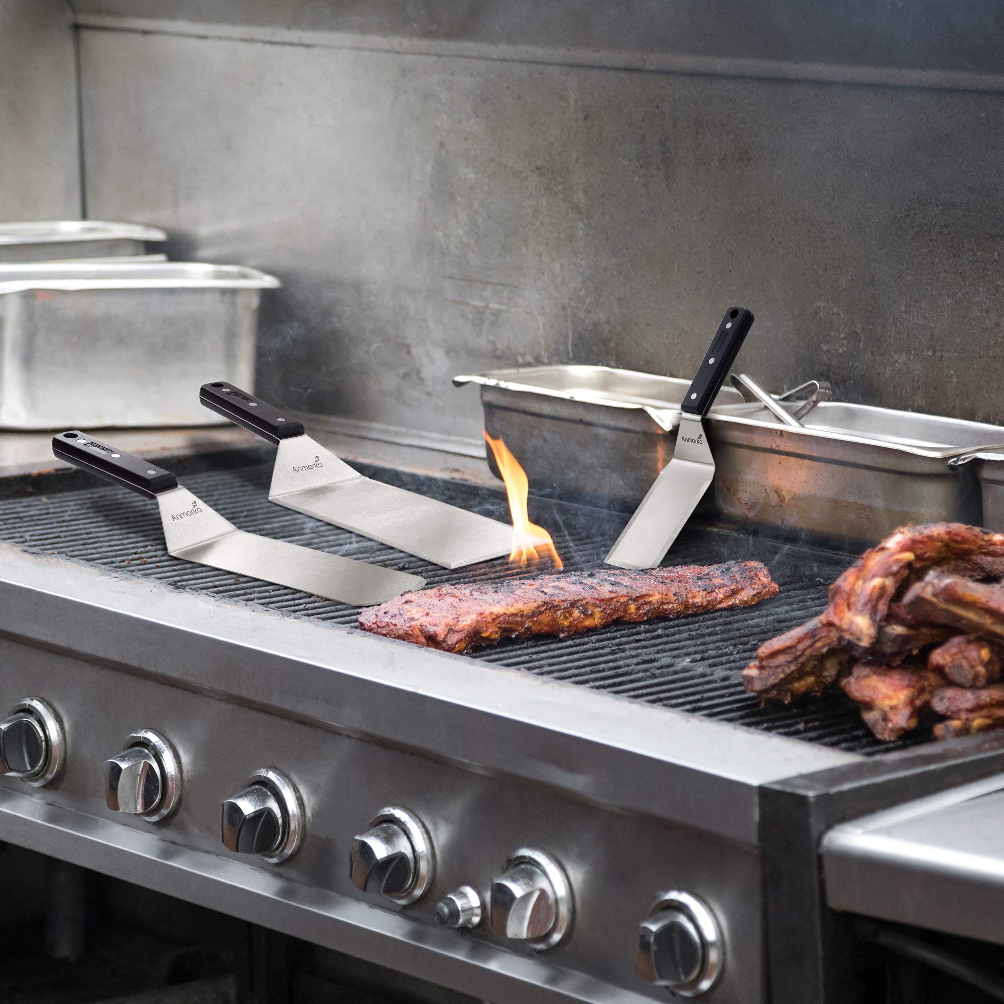 Anmarko heavy-duty spatula with ergonomic handle for comfortable use.