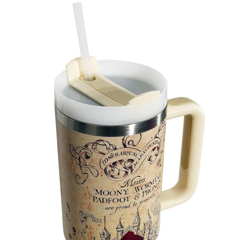 Annshein cupholder-friendly tumbler fits most car holders during commutes