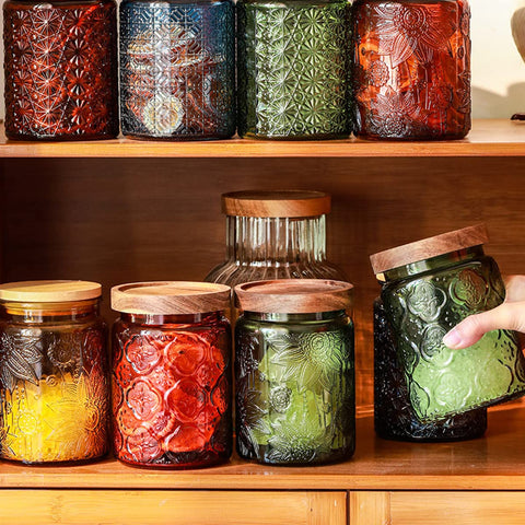 ANSQU close-up showing rubber seal on wooden lid for airtight performance