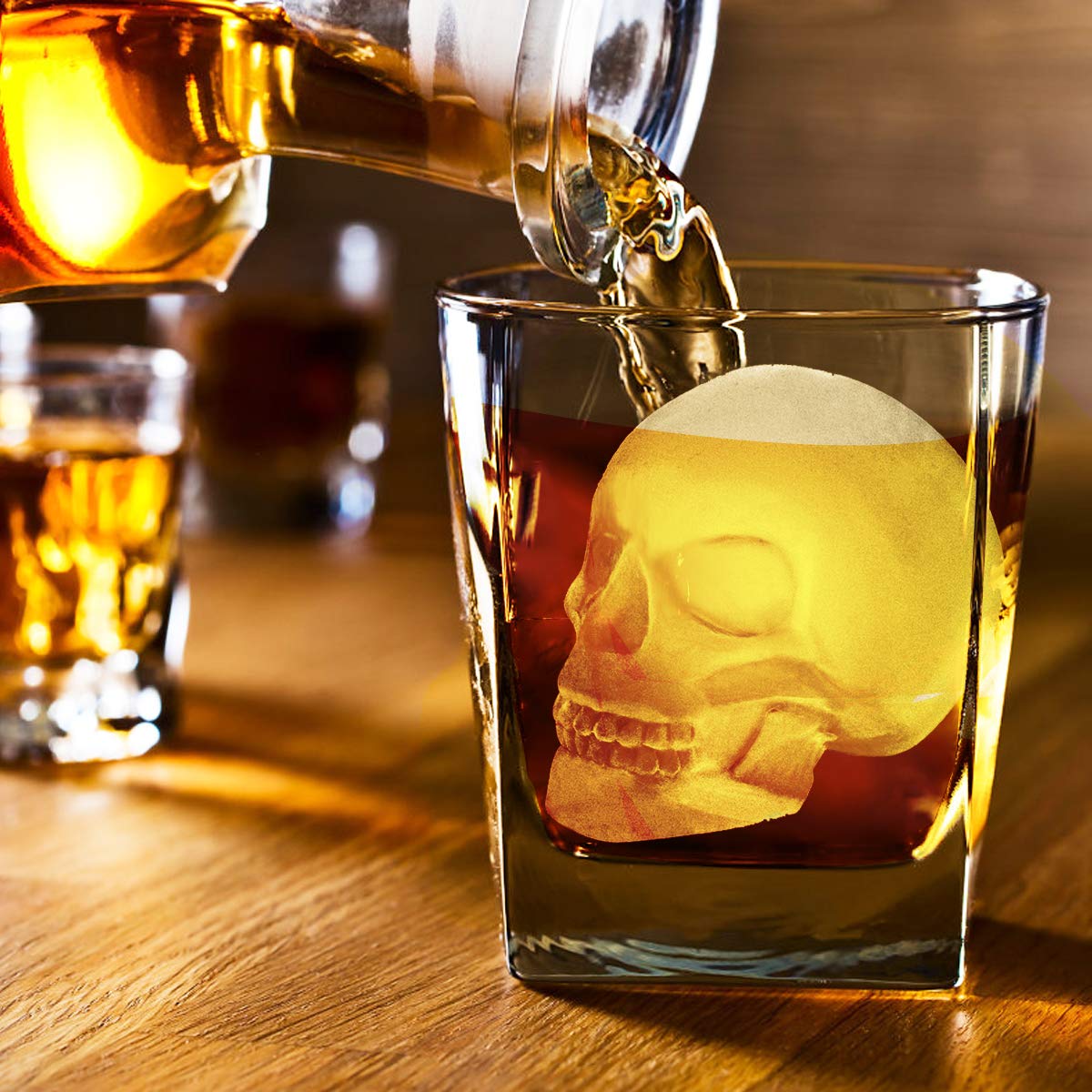 Antenda skull ice mold large: two molds with matching funnels setup