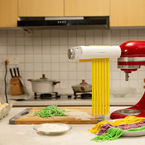 Antree stand mixer pasta kit attaches easily to KitchenAid