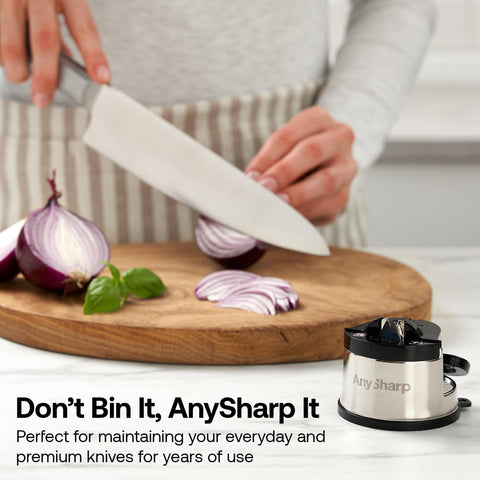 AnySharp Pro Metal Knife Sharpener sharpening a bread knife.