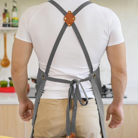 Aoomzoon cross-back strap design demonstrated for reduced neck strain during long shifts
