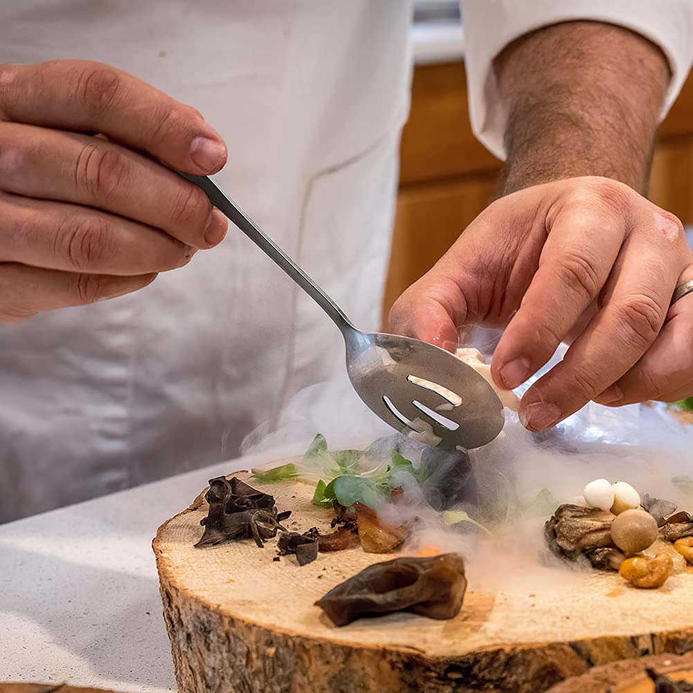 AOOSY serving spoon delivers balanced weight for smooth, precise serving at gatherings.