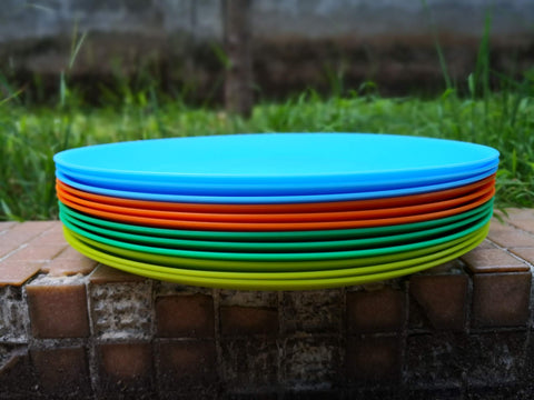 AOYITE plates with bright colors to enhance casual meals