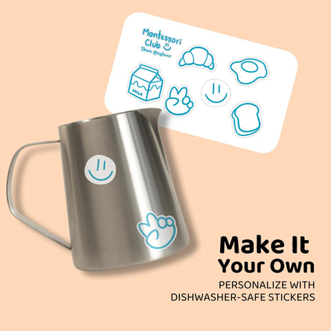 APLAINR pitcher with waterproof stickers for personalized mealtimes.