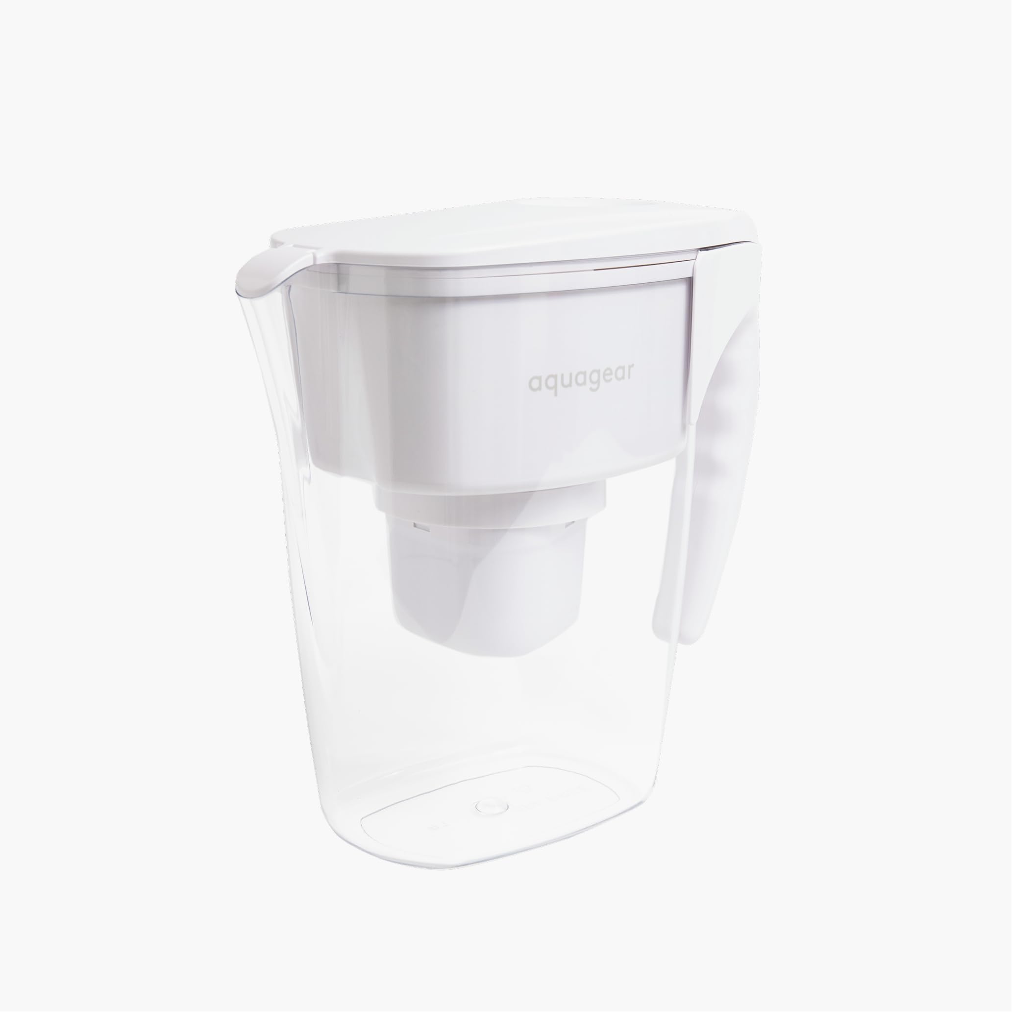 Aquagear water pitcher with chlorine removal delivers crisper water.