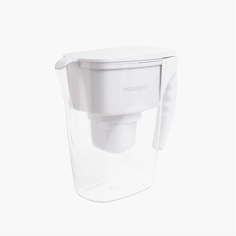 Aquagear water pitcher with chlorine removal delivers crisper water.