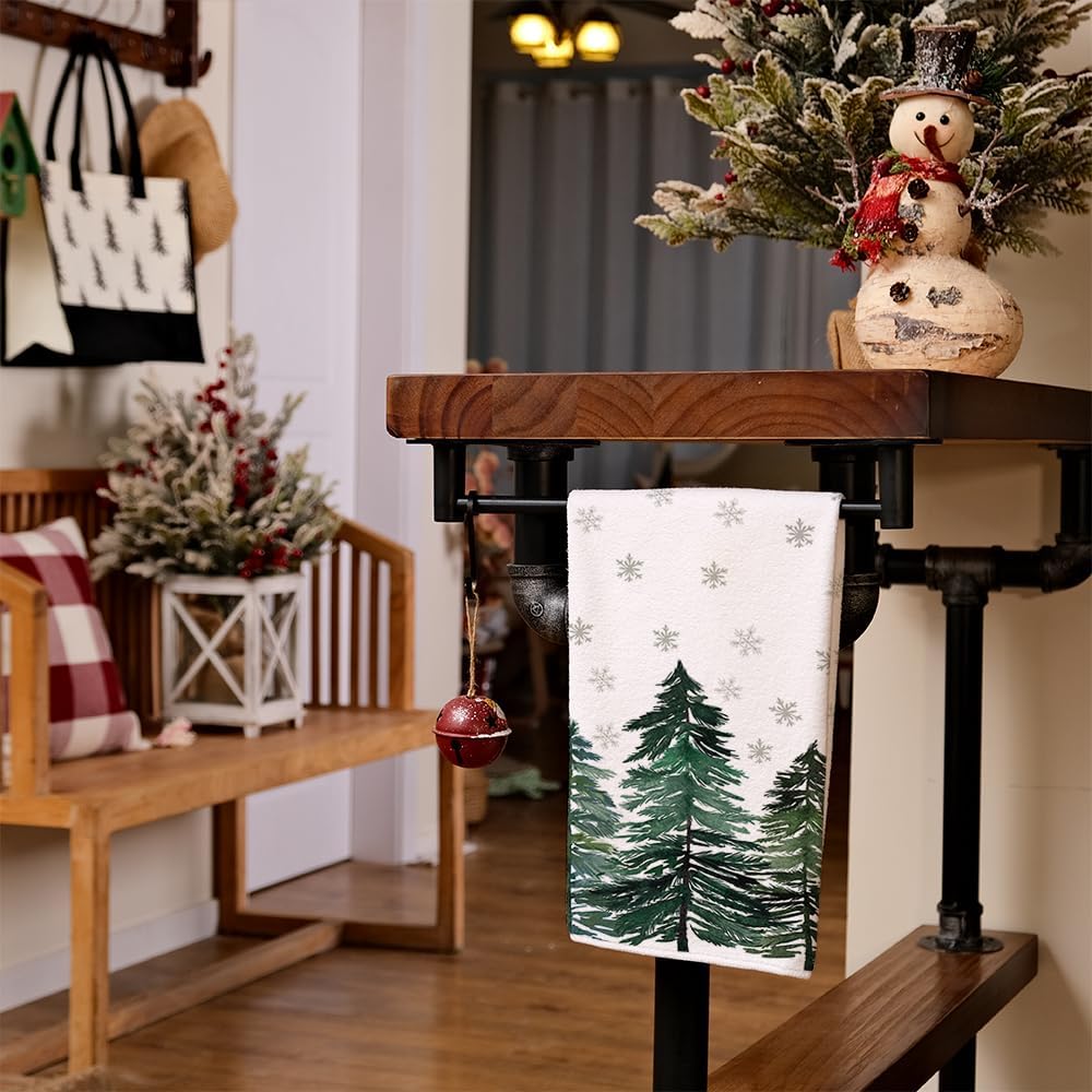 ARKENY towel in farmhouse style complements cozy winter decor