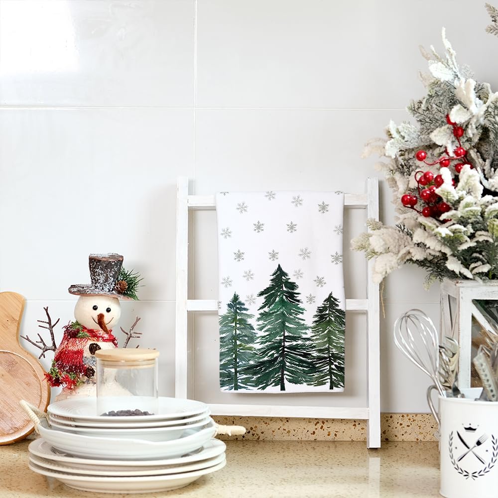 ARKENY Christmas towels make a thoughtful housewarming or hostess gift