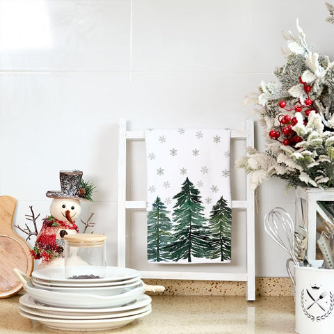 ARKENY Christmas towels make a thoughtful housewarming or hostess gift