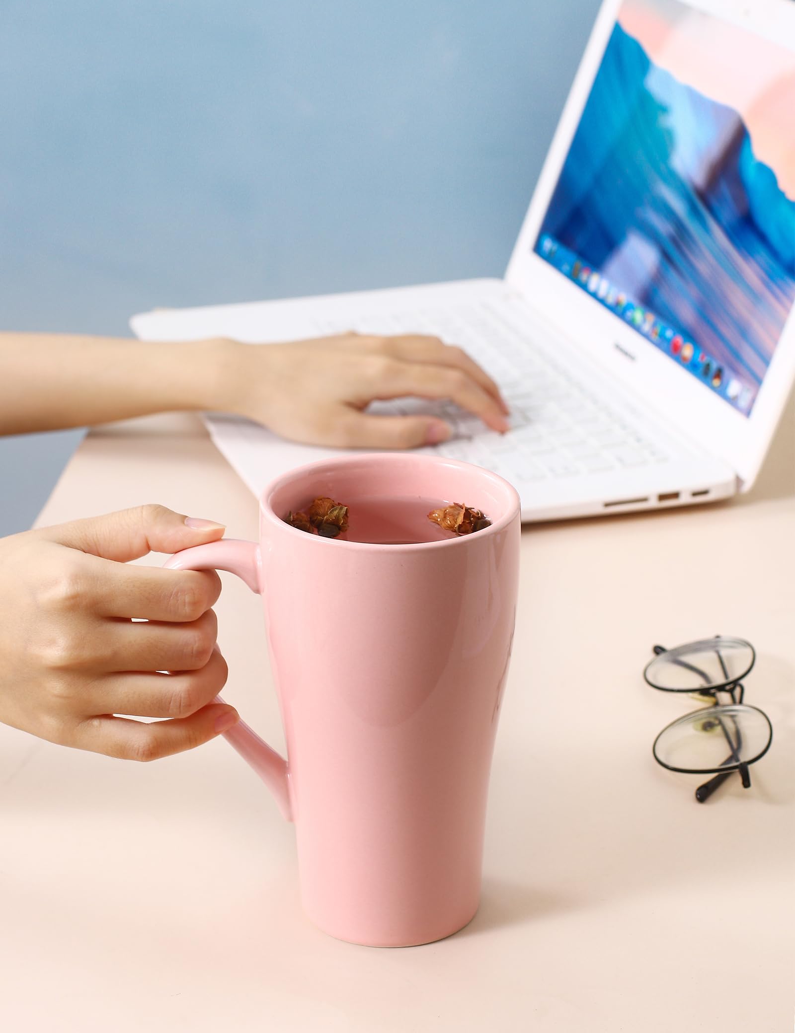 ARRADEN ceramic lid saucer: dual-use lid that doubles as a tea saucer.