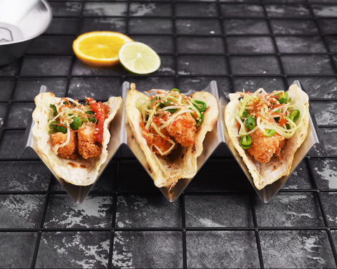 ARTTHOME easy-fill design helps keep shells neat while loading up to 12 tacos
